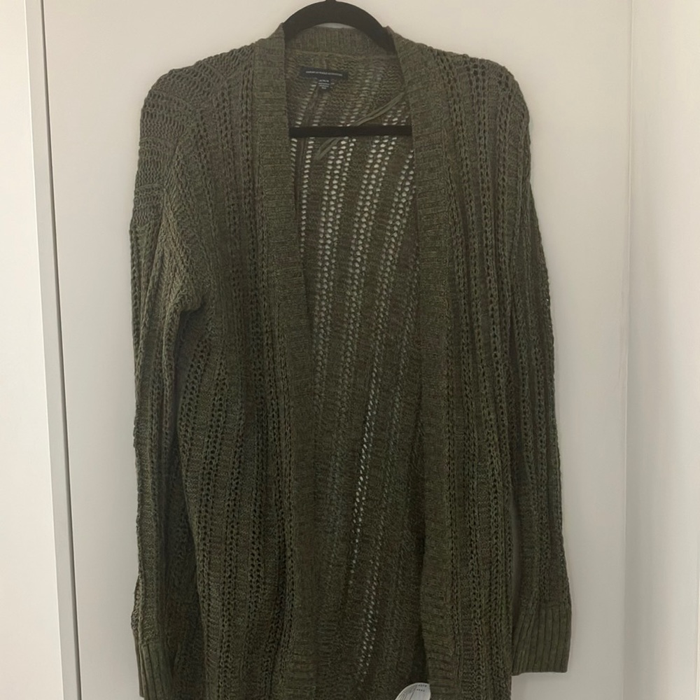 2/30 AE Olive Green Cardigan
